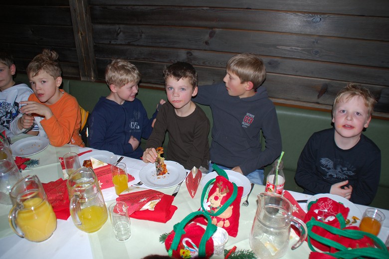 780x520Weihnachtsfeier 14.12.11 Lugsteinhof (24).JPG